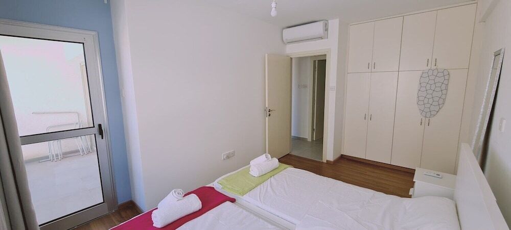 Айя-Напа: Napa Blue Apartment by STAY BnB