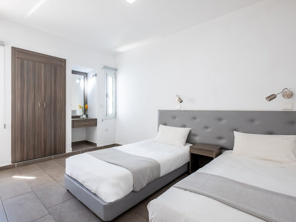 Айя-Напа: Rio Gardens - Modest 1-bdr Apt w Balcony