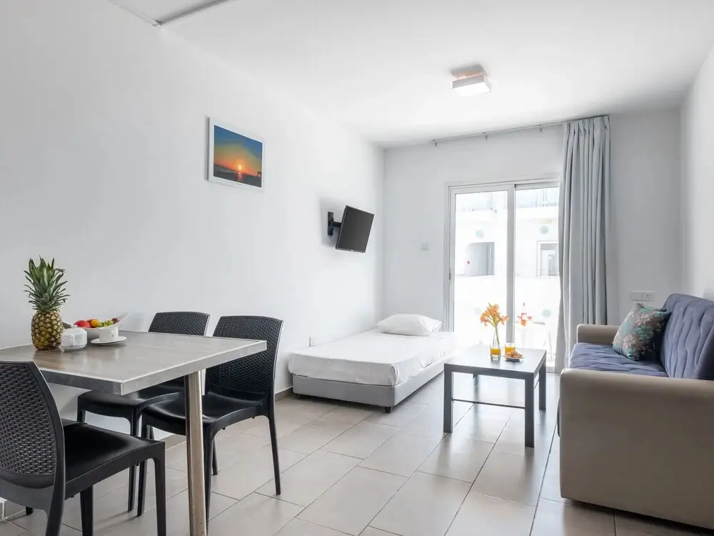 Айя-Напа: Rio Gardens - Lovely 1-bdr Apt w Balcony
