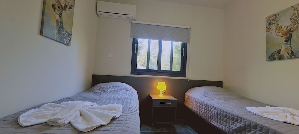 Айя-Напа: Nissi Twins Apartments by STAY BnB