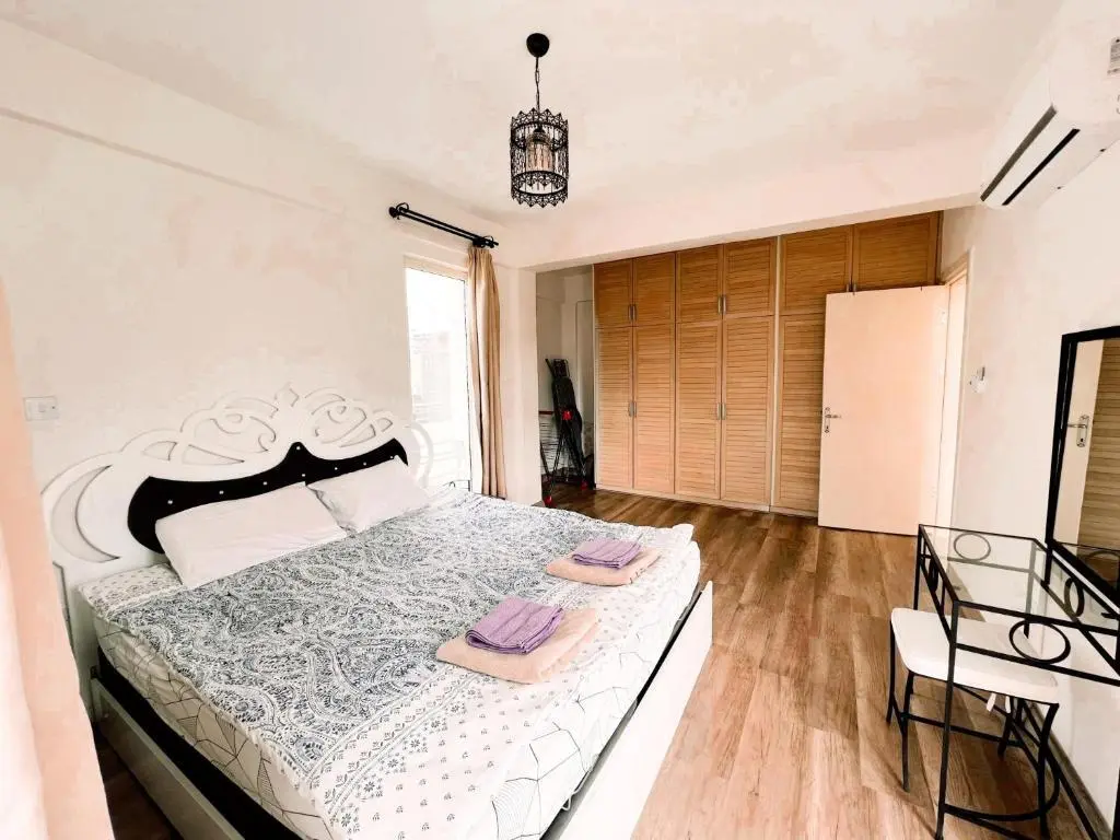 Теркедилмис: Flat With Roof Terrace and Sea View in Kyrenia