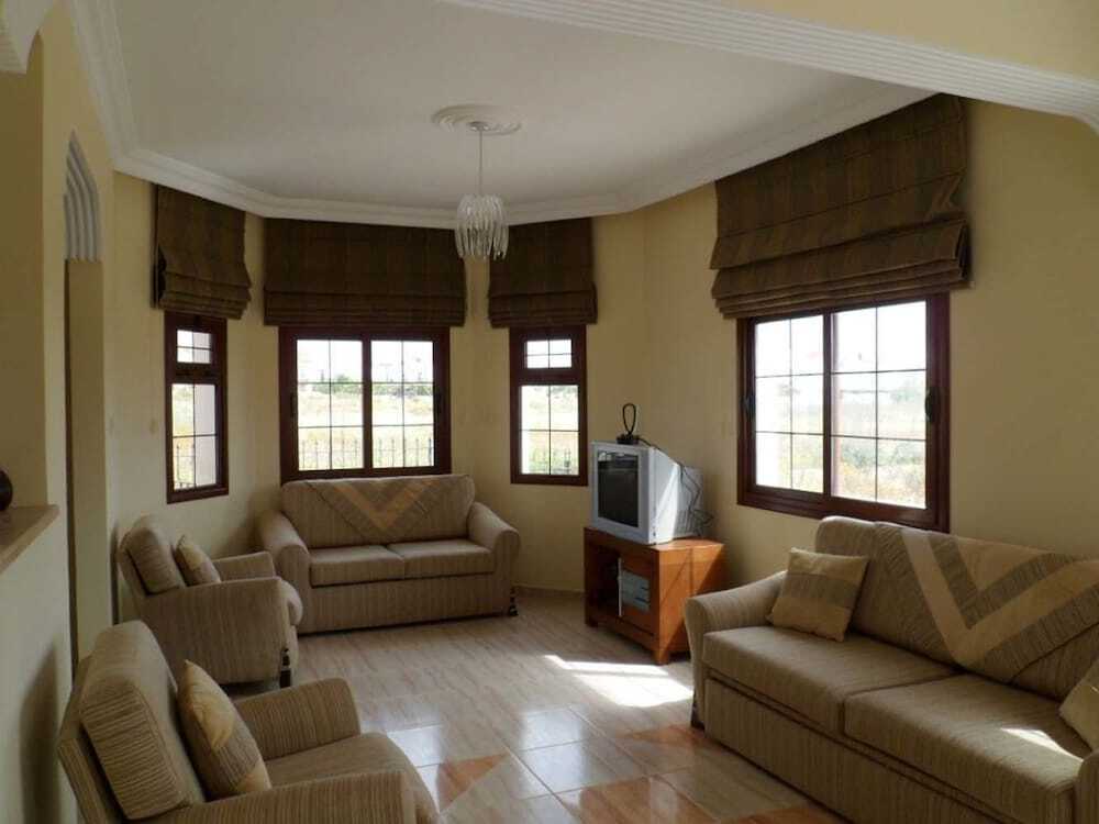 Кирения: Villa Sunrise Vista by Amy Villas