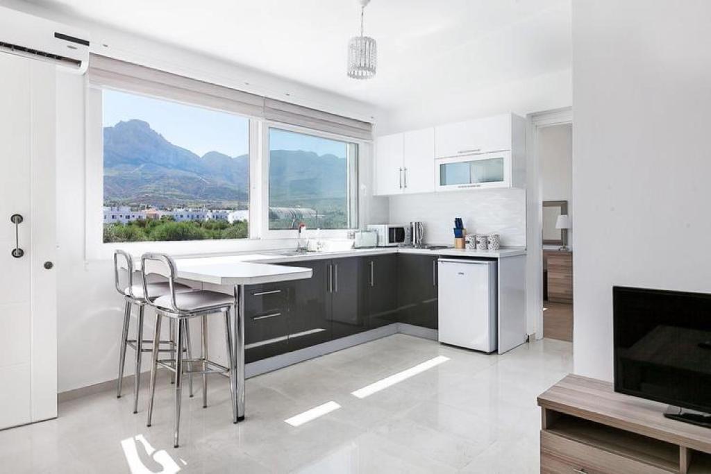 Алсанджак: Peaceful Flat With Shared Pool Near Sea in Kyrenia