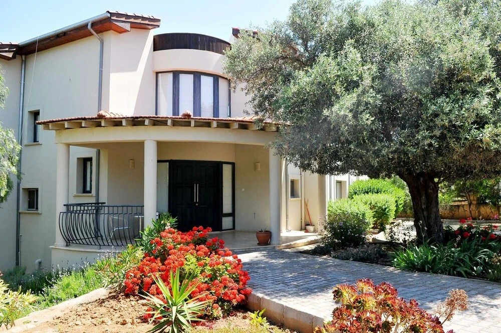 Кирения: Villa Amelia by Amy Villas