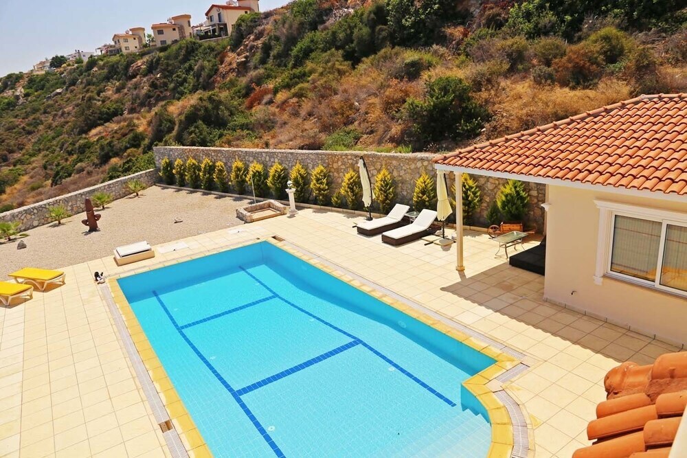 Кирения: Villa Panoroma by Amy Villas