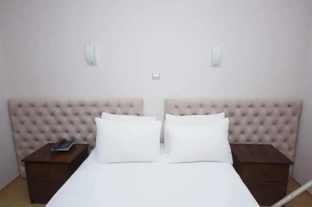 Кирения: Mv Hotel