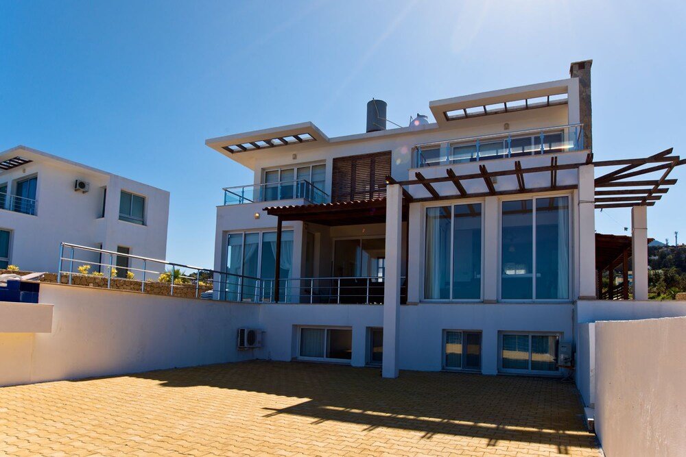 Кирения: Villa Ocean View by Amy Villas