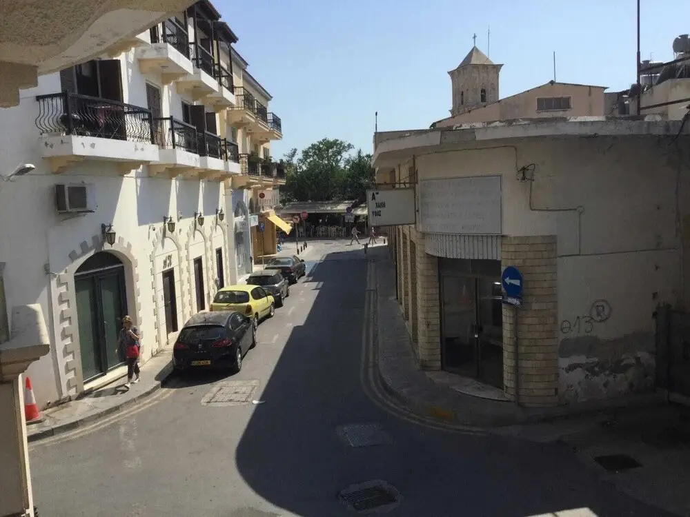 Ларнака: Charming 1-bed Apartment in Larnaca
