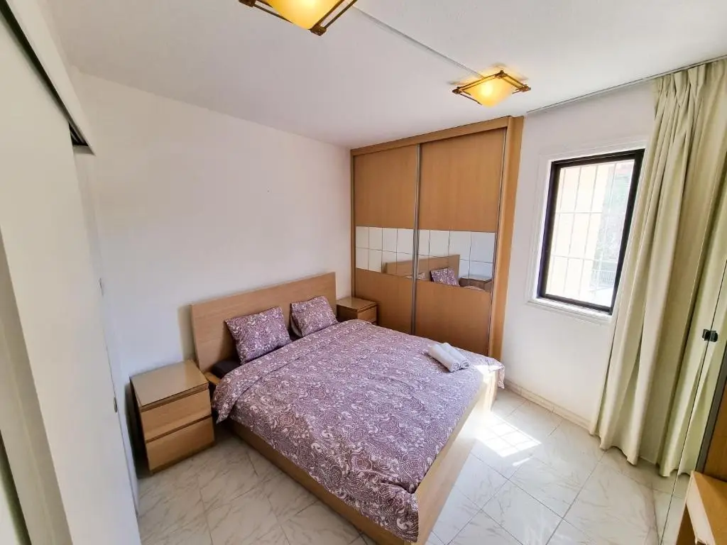 Ларнака: Cheer Up City Apartment