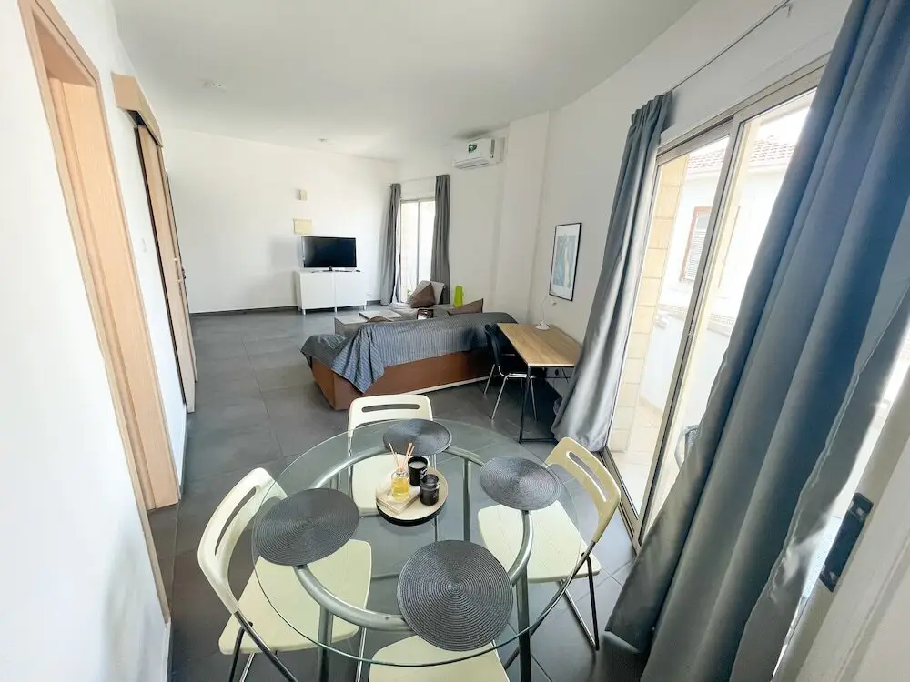 Ларнака: High Speed Holiday Apartment