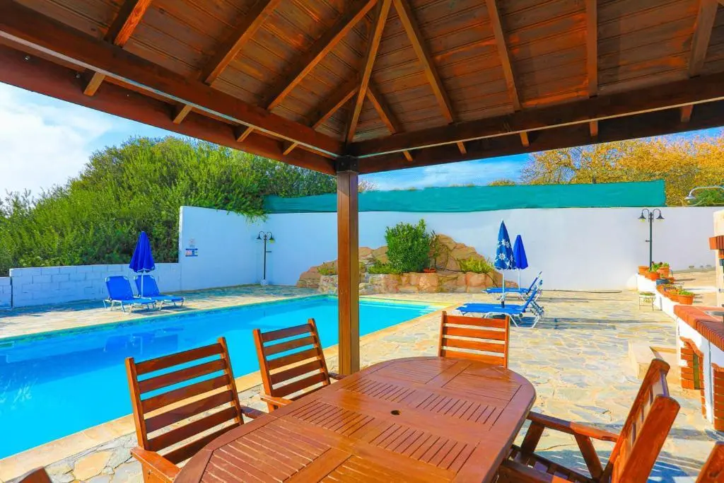 Полис Хрисохус: Villa Ira Finiki in Latchi
