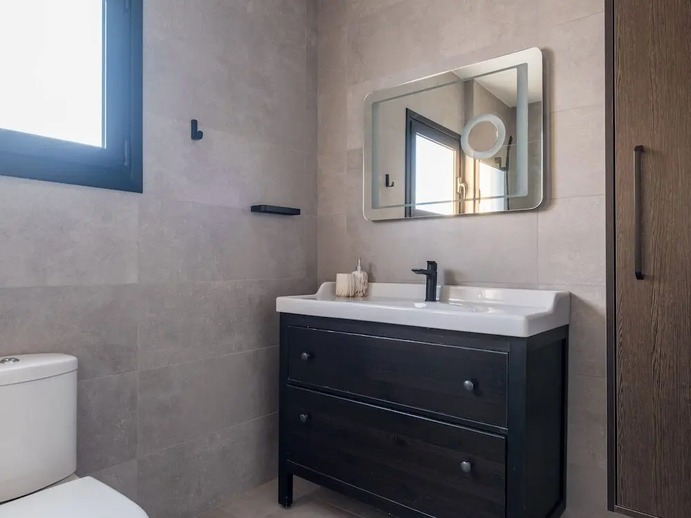 Лимассол: Sanders Coral Court Penthouse - Cute 3-bedroom Apartment With Balcony