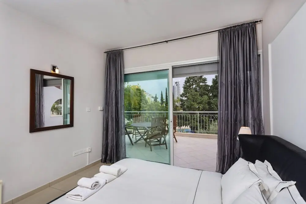 Гермасойя: Bay View Gardens Apartments with Pool