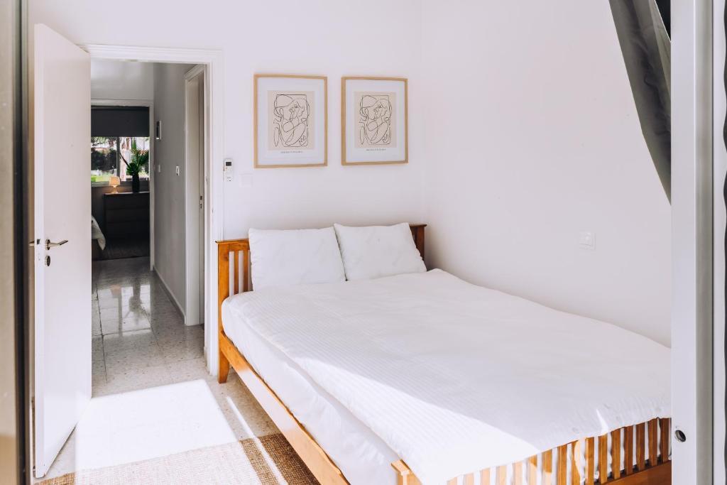 Пафос: Procy 101 Ideal for Long or Short Stays