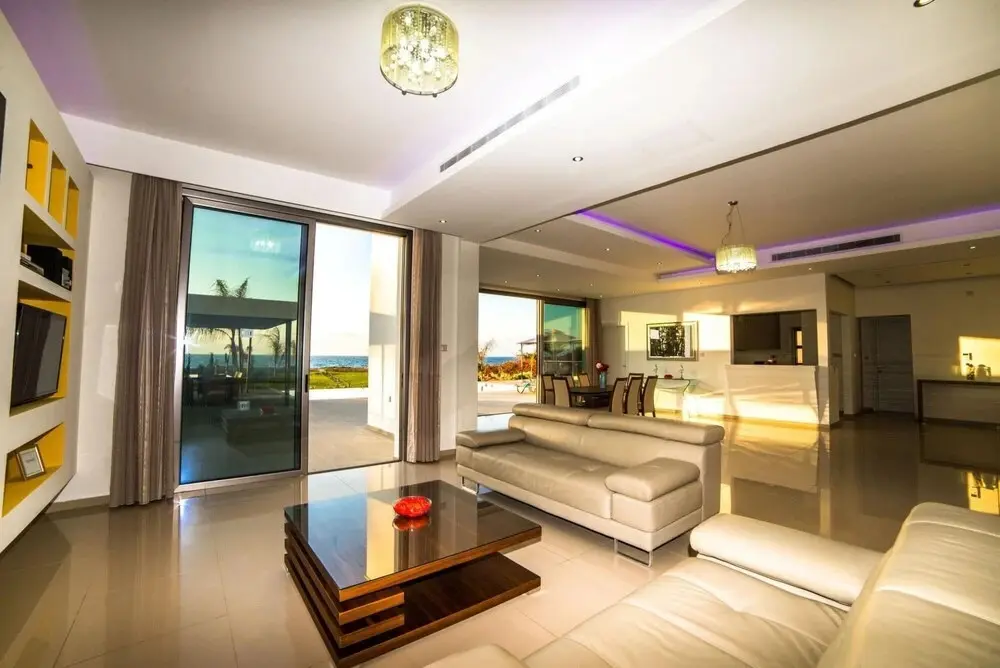 Пафос: Eastmed Villas Paphos Limni Beach Villa Beachfront Four Bedroom Luxury Villa