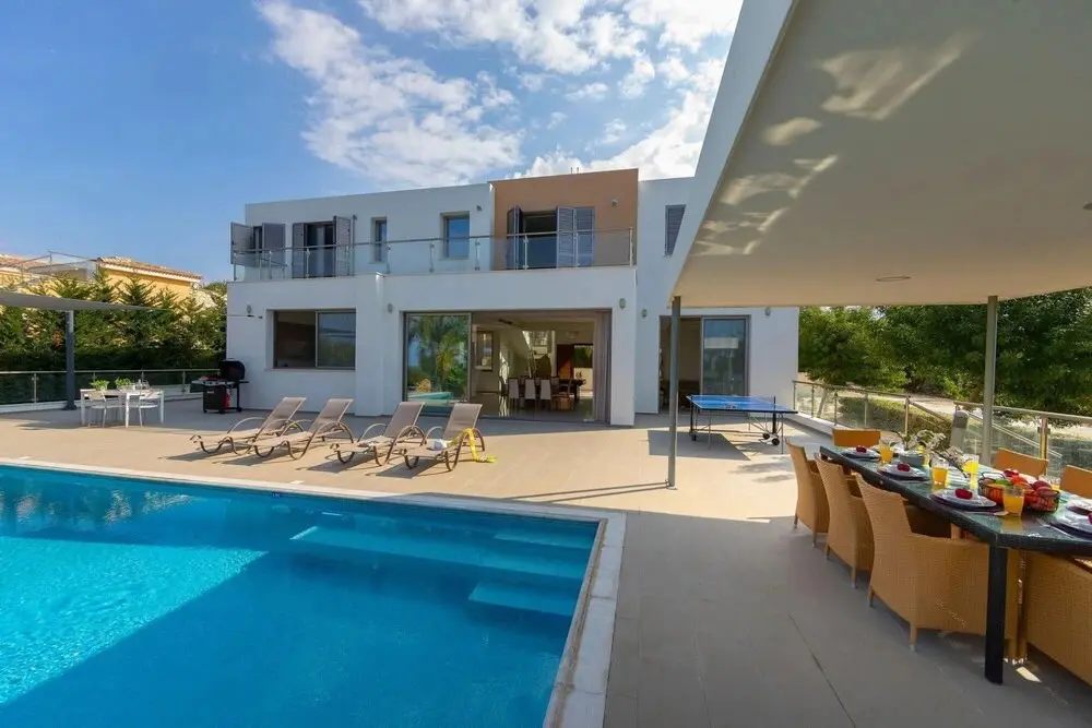 Пафос: Eastmed Villas Paphos Limni Beach Villa Beachfront Four Bedroom Luxury Villa