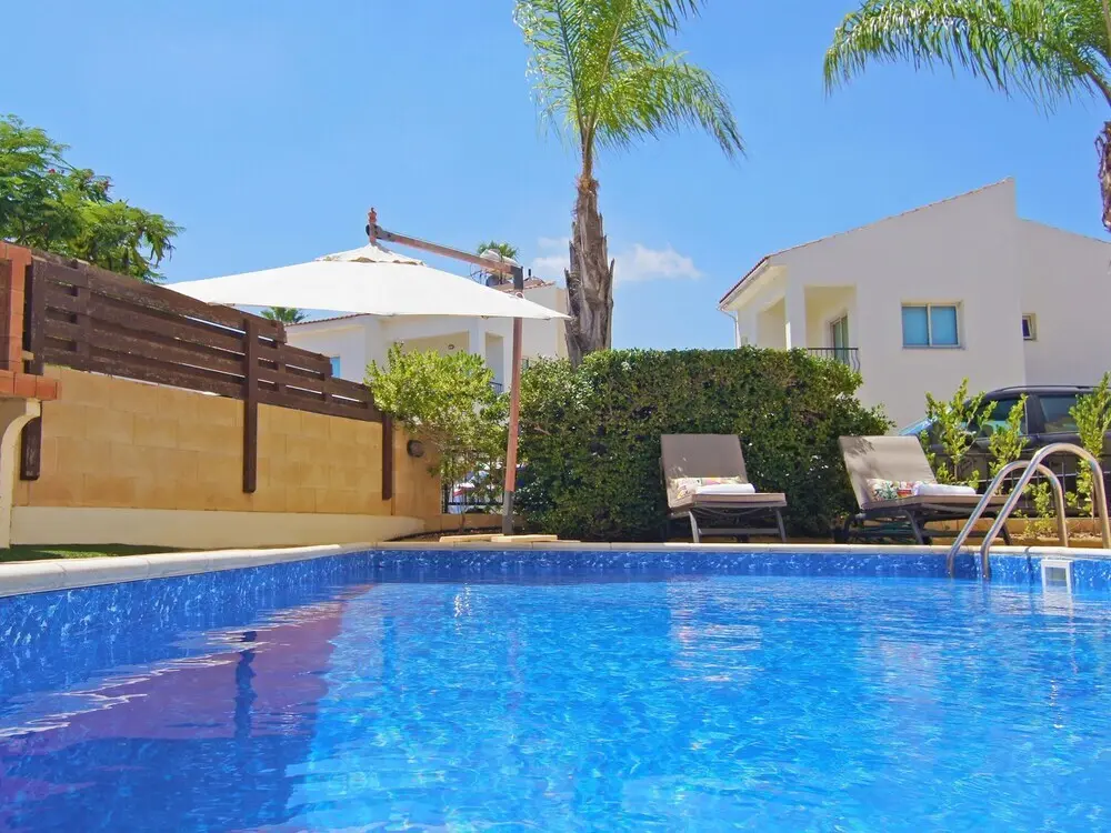 Протарас: Ella Paralimni in Paralimni