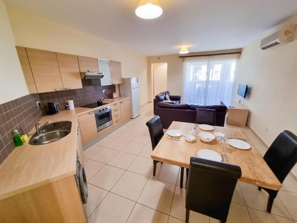 Гекиткале: Yaar Apartment with pool and tennis court