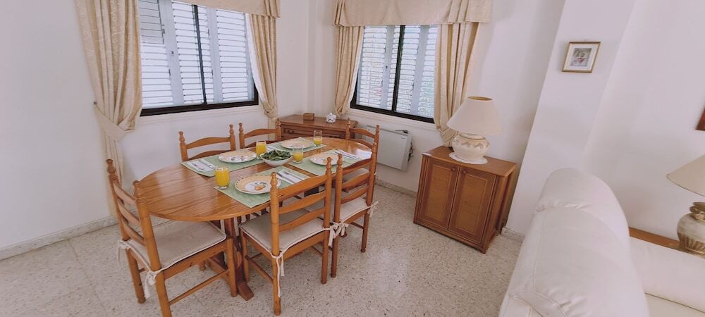Айя-Напа: Swallows Nest Villa By STAY BnB