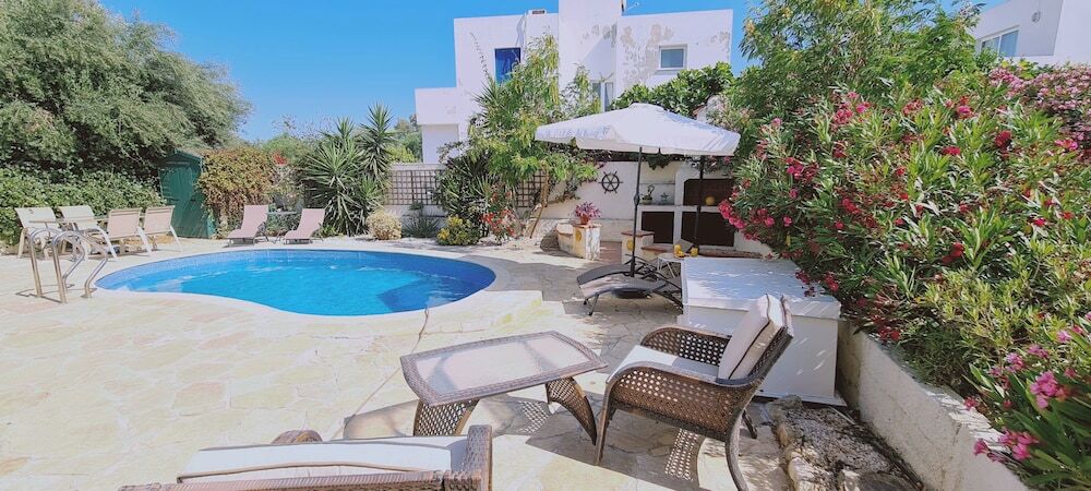 Айя-Напа: Swallows Nest Villa By STAY BnB