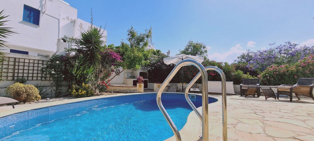 Айя-Напа: Swallows Nest Villa By STAY BnB