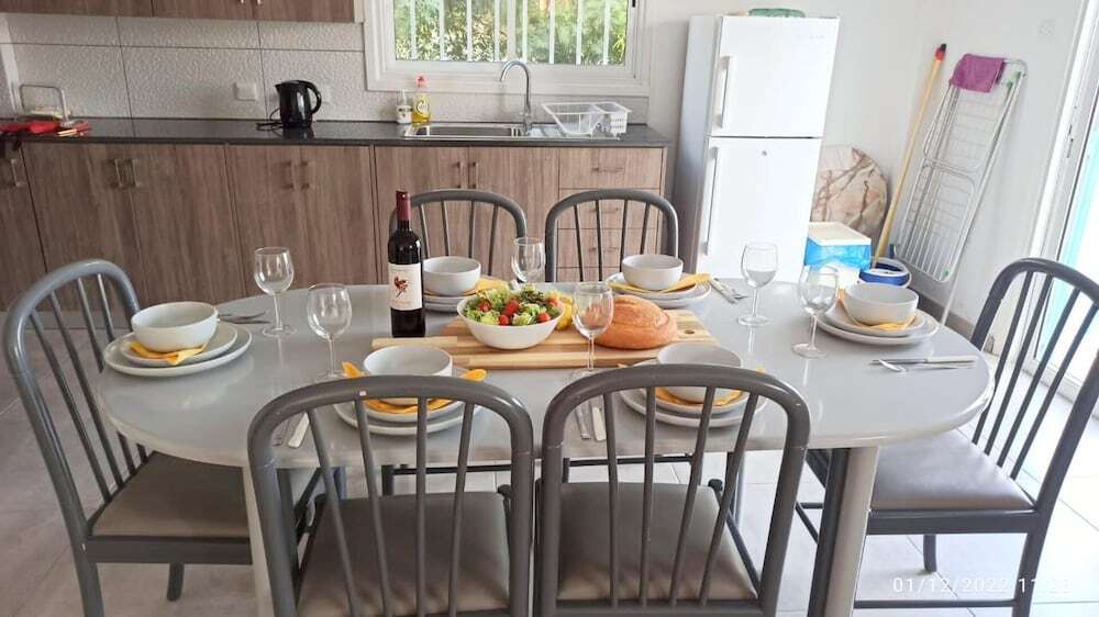Паралимни: Freshly Refurbished Apartment in Paralimni, Cyprus