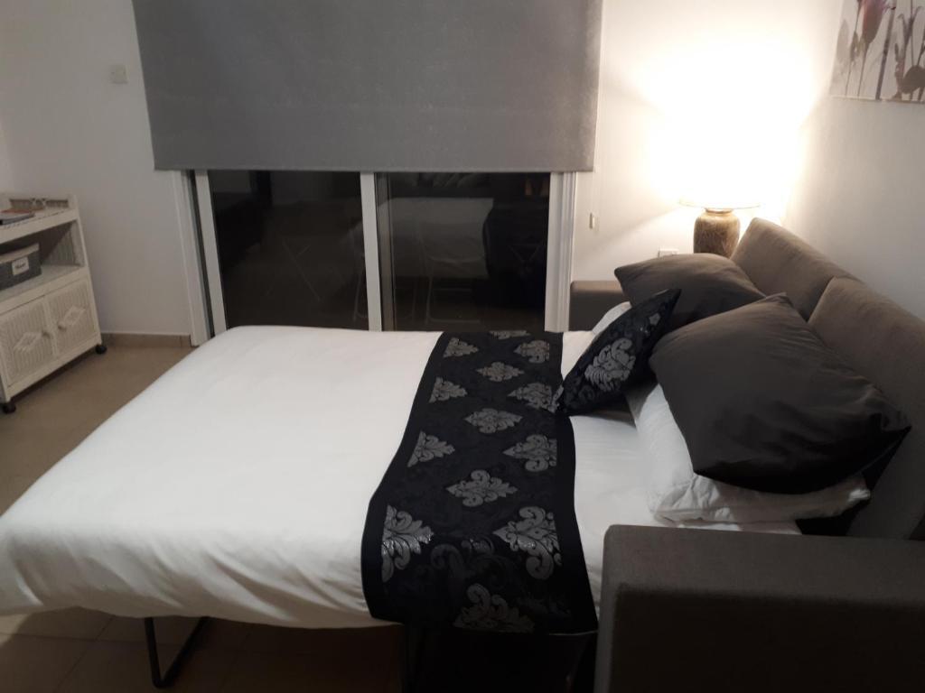 Сотира: Stunning Spacious 2-bed Apartment in Liopetri