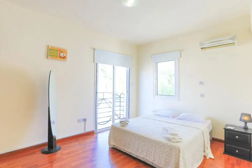 Паралимни: Villa Laida in Protaras