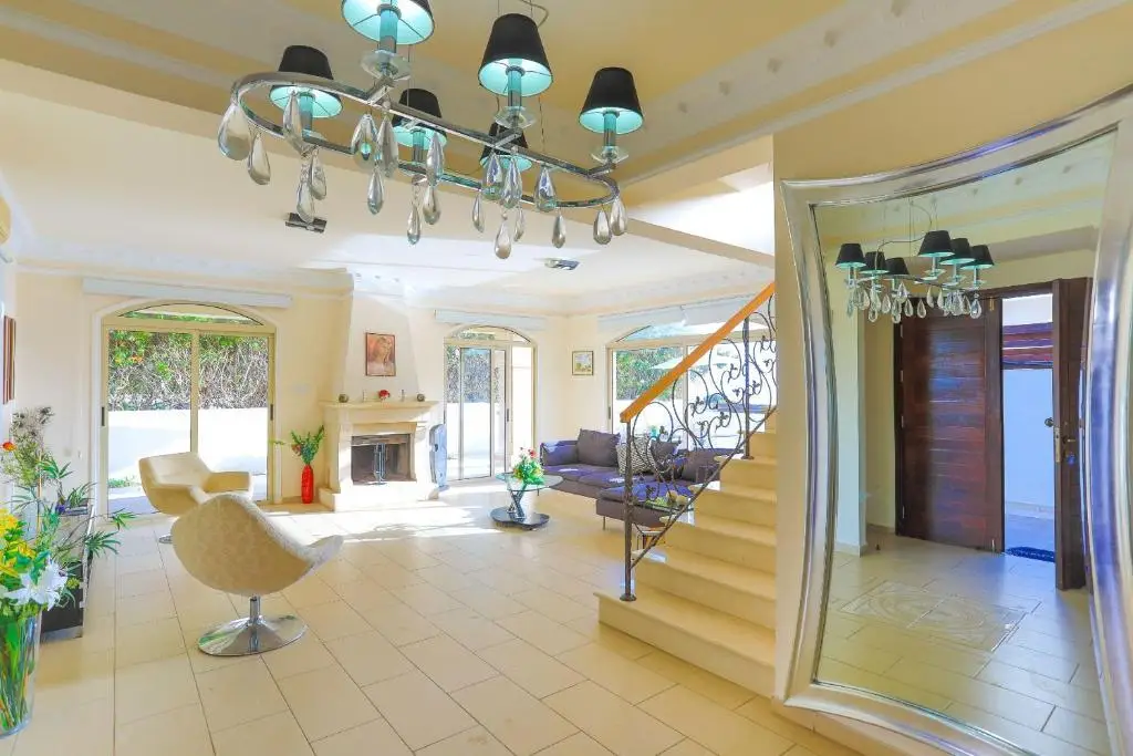 Паралимни: Villa Sapfo in Protaras