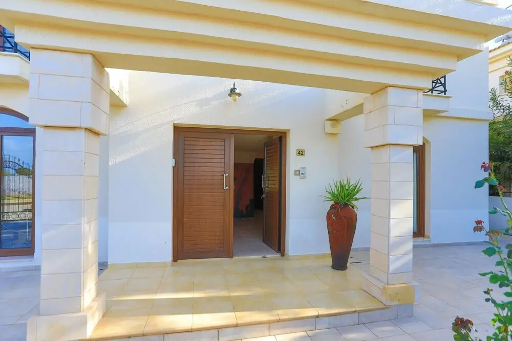 Паралимни: Luxury Villa Dioni in Paralimni
