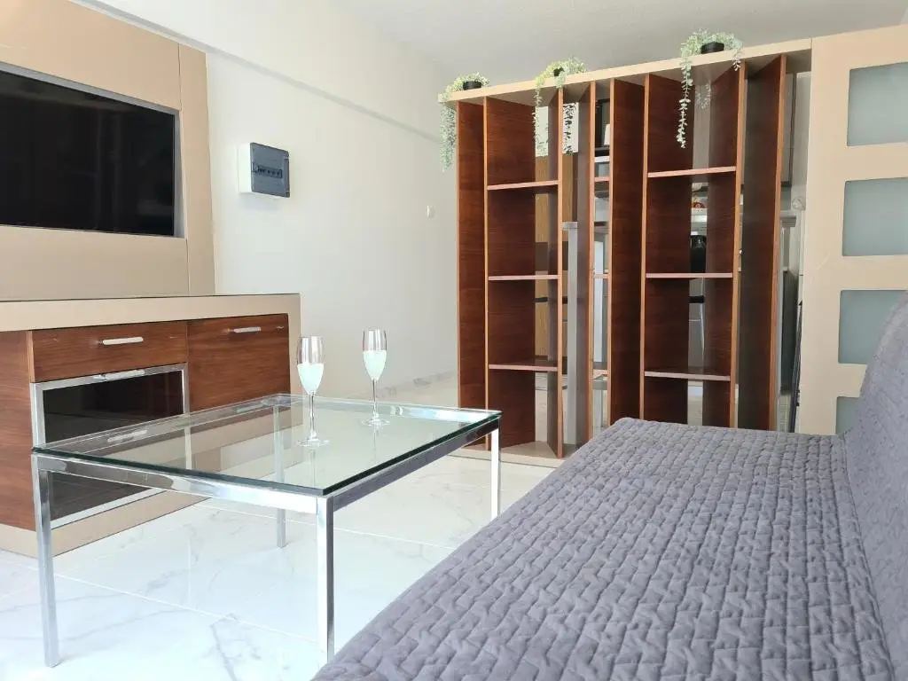 Паралимни: Fotoxenia Luxury Apts