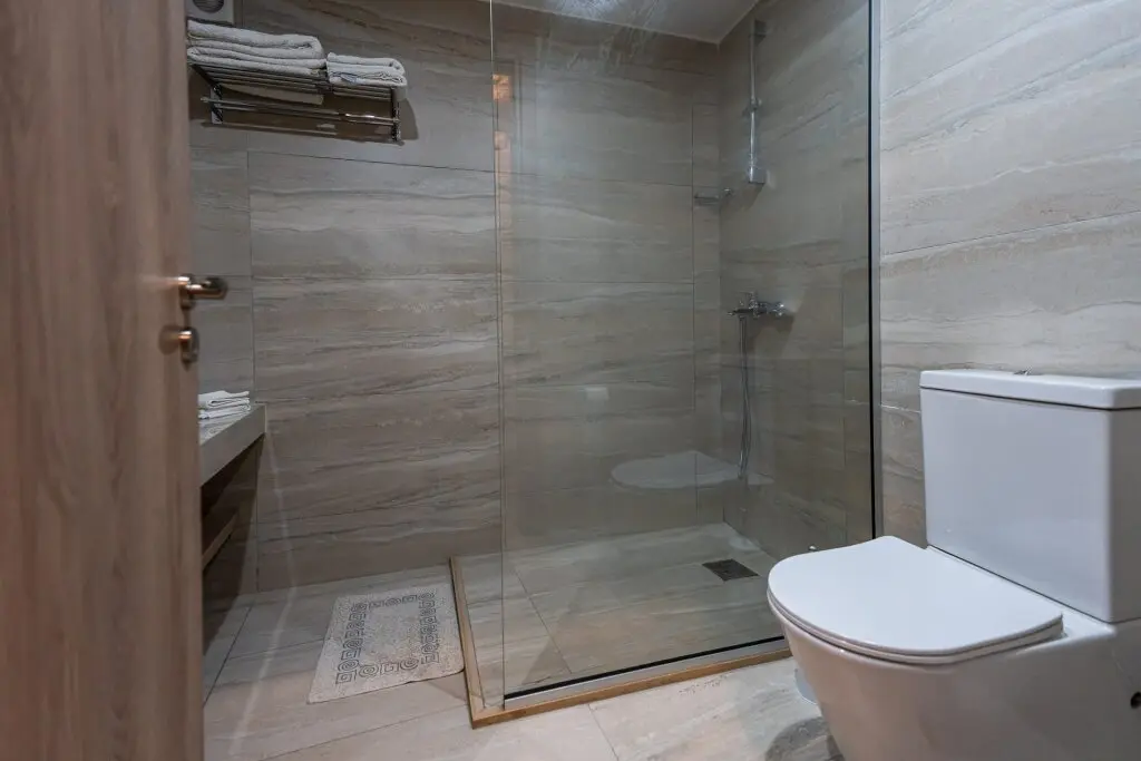 Стени: Harma Traditional Boutique Suites