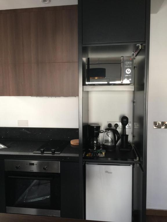 Пафос: Pearl City View Apartment
