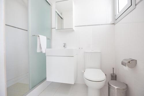 Протарас: Beautiful 5 Star Holiday Villa in a Prime Location in Protaras, Book Early To Secure Your Dates, Protaras Villa 1230