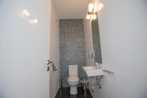 Протарас: Beautiful 5 Star Holiday Villa in a Prime Location in Protaras, Book Early To Secure Your Dates, Protaras Villa 1230