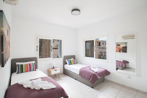 Протарас: Beautiful 5 Star Holiday Villa in a Prime Location in Protaras, Book Early To Secure Your Dates, Protaras Villa 1266