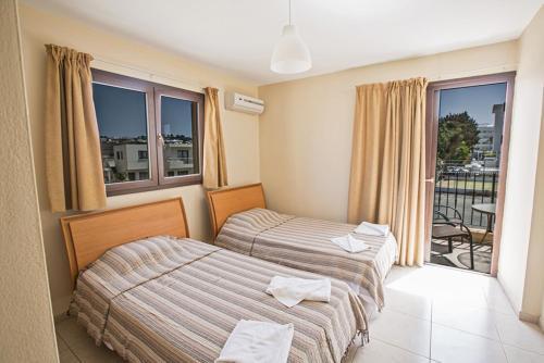 Айя-Напа: Beautiful 5 Star Holiday Apartment in a Prime Location in Ayia Napa, Book Early to Secure Your Dates, Ayia Napa Apartment 1282