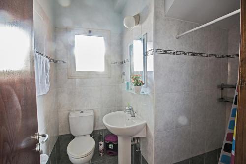 Айя-Напа: Beautiful 5 Star Holiday Villa in a Prime Location in Sotira, Book Early To Secure Your Dates, Sotira Villa 1303