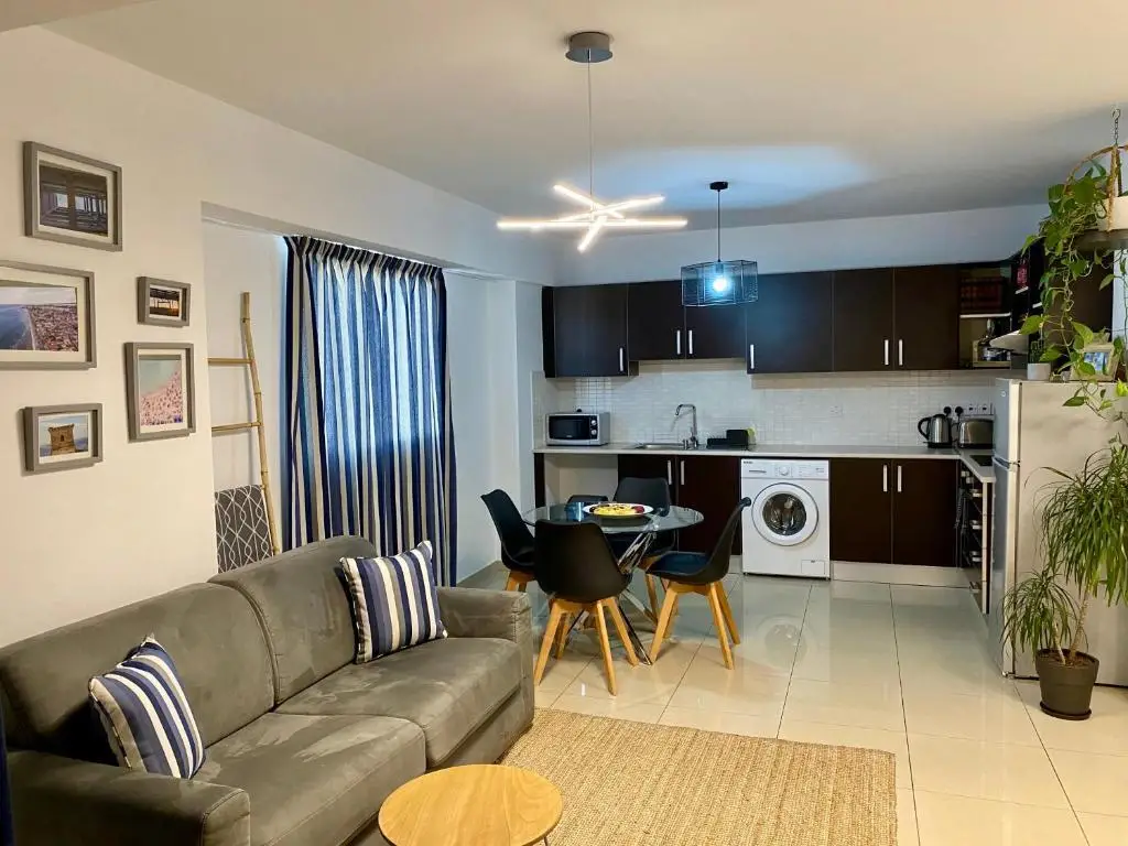 Ларнака: Fat Cow Apartment 103