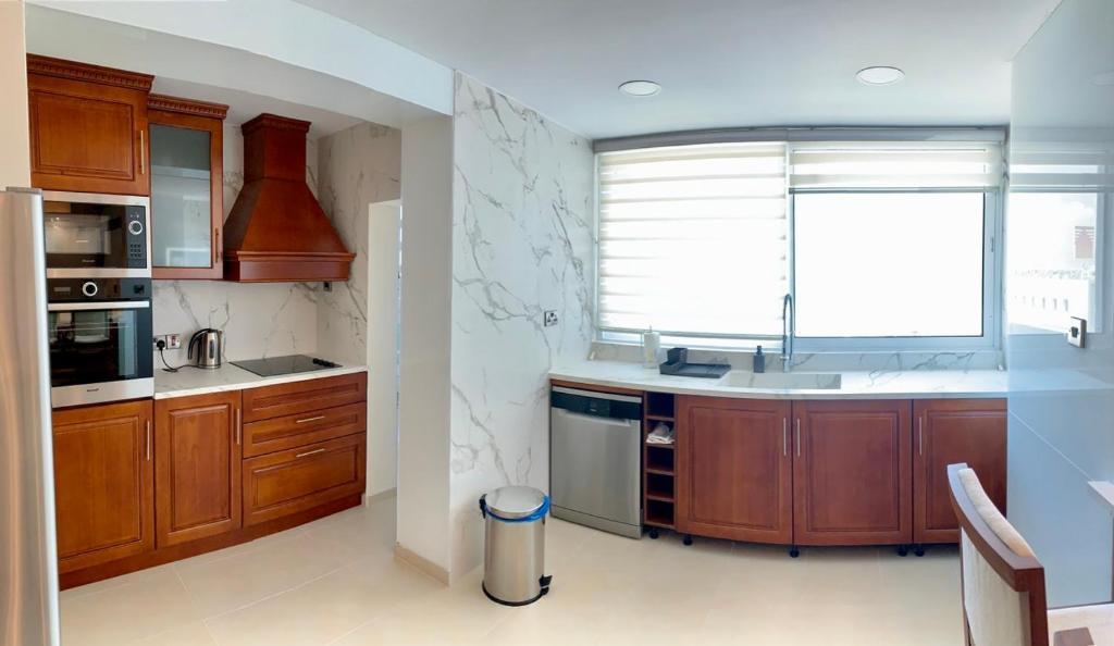 Агиа-Варвара: luxury 2 bed room apartment fully furnished