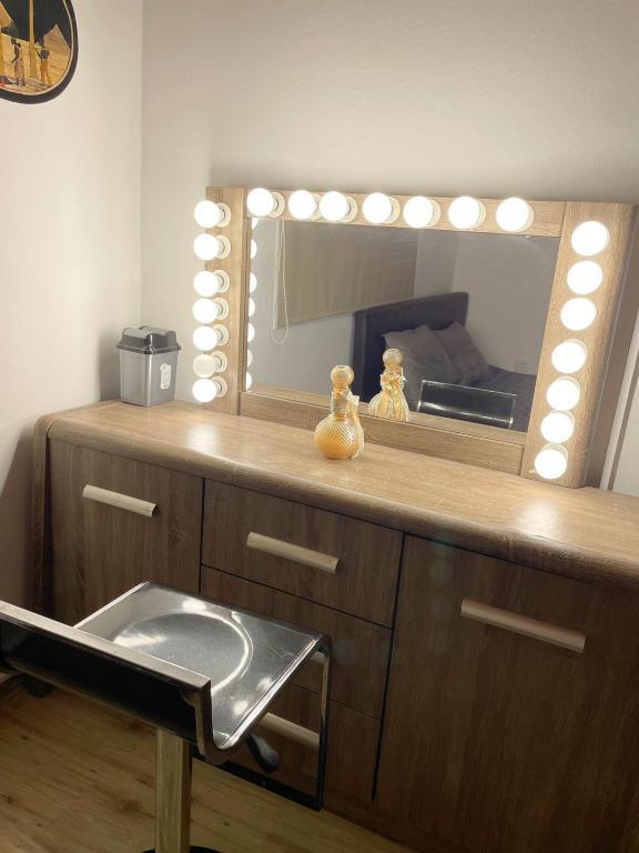 Перволия: Demetris apartment