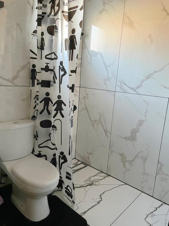 Перволия: Demetris apartment