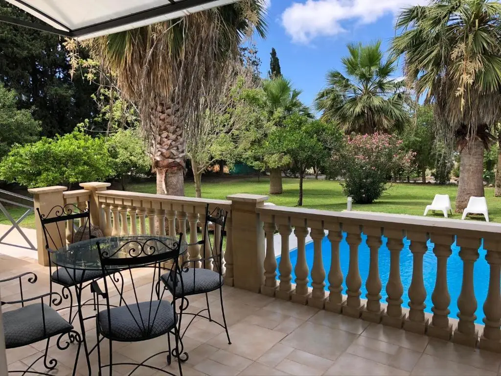 Героскипу: 3 Bed Villa with Private Pool