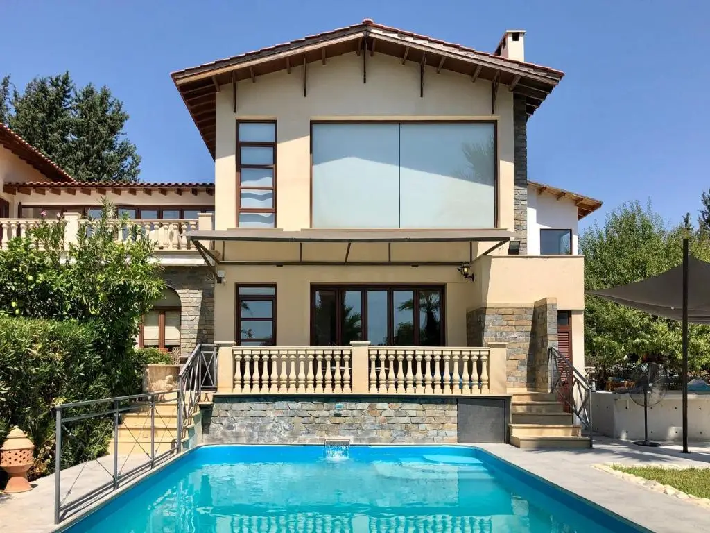 Героскипу: 3 Bed Villa with Private Pool