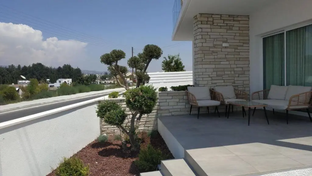 Хлорака: Melanos Residence 2 bdrm townhouse with private pool