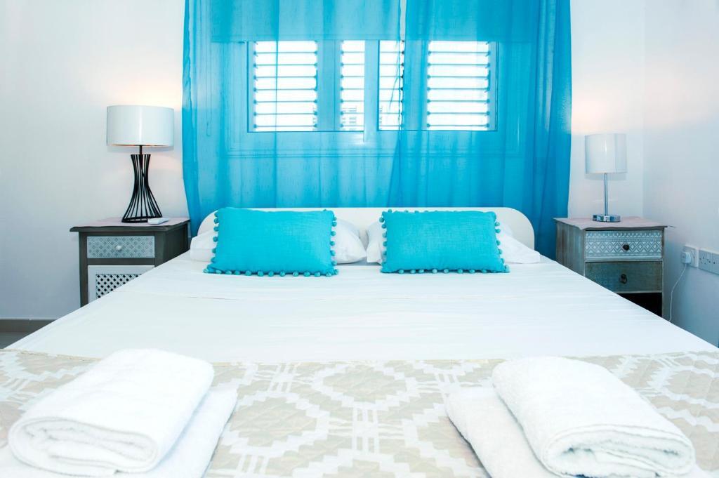 Айя-Напа: Nissini Nero, 3 bedroom villa with private pool, 5 min to the beach