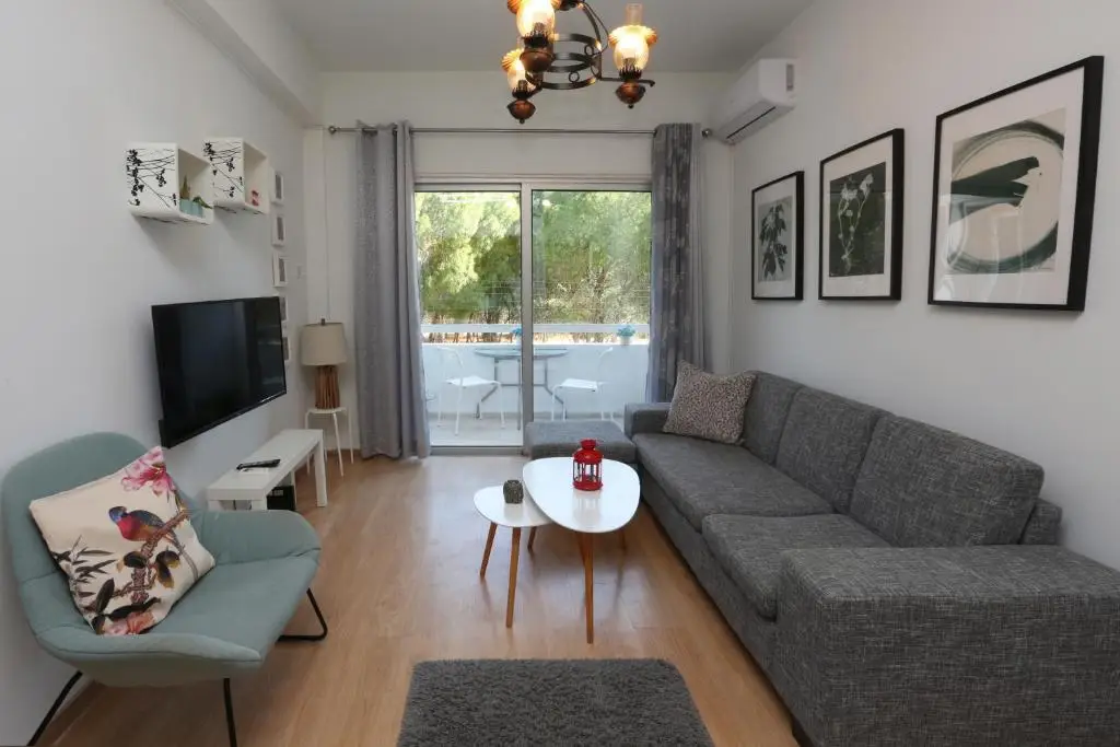 Ларнака: Cozy Holiday Apartment In Larnaca Near Foinikoudes
