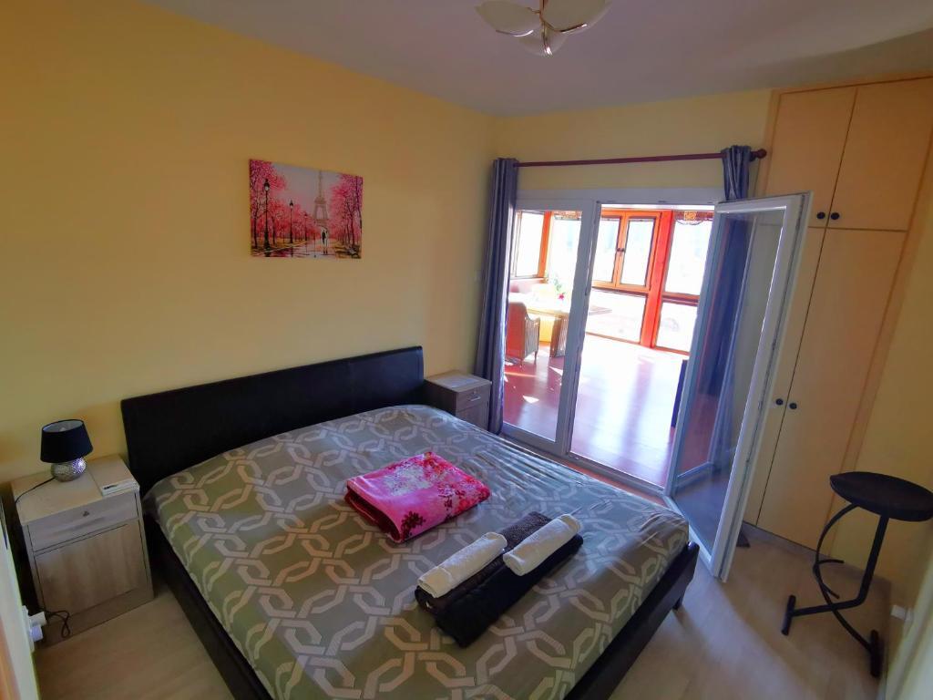 Гермасойя: Galatex Beachfront 1st line sea view suites - best location peaceful green place