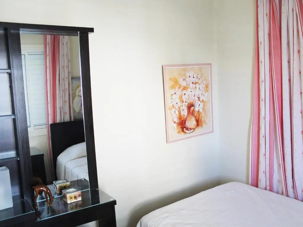 Перволия: Panorama Beach House, 5 meters to the sea