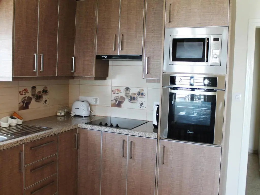 Перволия: Panorama Beach House, 5 meters to the sea